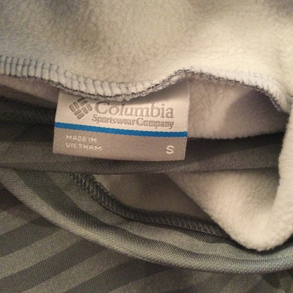 Columbia- NWOT Gray Stripped Pullover. Size S. - Picture 8 of 9